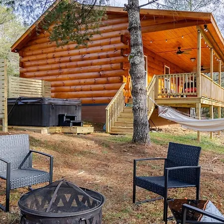 Cozy Cabin Getaway!